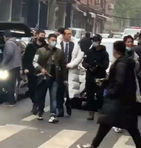 众星减肥，黄晓明公开瘦身20斤秘籍，透露因减肥引起心脏不适